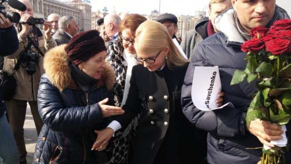 На Майдане повесили чучело Путина (ФОТО) | Русская весна