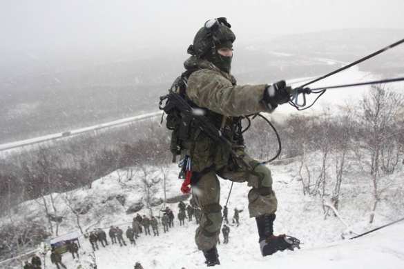 Уникальные кадры: Спецназ штурмует горы Кавказа и сопки Дальнего Востока (ФОТО) | Русская весна