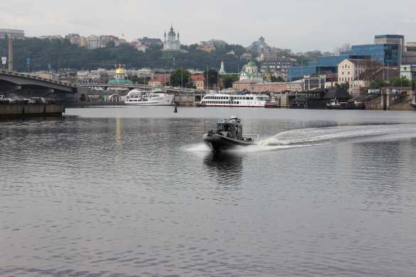 «Позор, надувную лодку осваивали месяц» — американцы на Украине подготовили погранотряд (ФОТО, ВИДЕО) | Русская весна