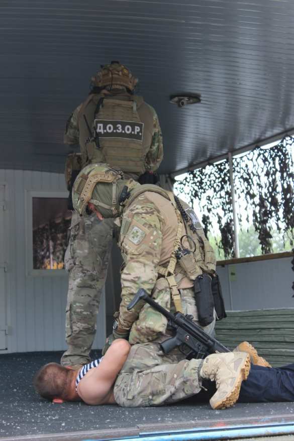 «Позор, надувную лодку осваивали месяц» — американцы на Украине подготовили погранотряд (ФОТО, ВИДЕО) | Русская весна