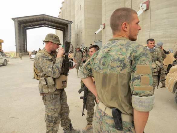 Скандал: спецназ США и наемники ЧВК, прибывшие в Сирию, маскируются под курдов (ВИДЕО, ФОТО) | Русская весна