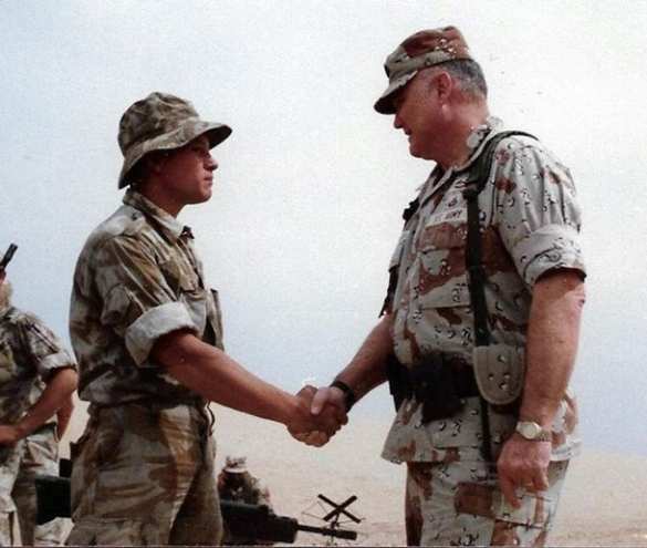 Их нравы: экс-пехотинец армии США стал моделью-трансгендером (ФОТО) | Русская весна