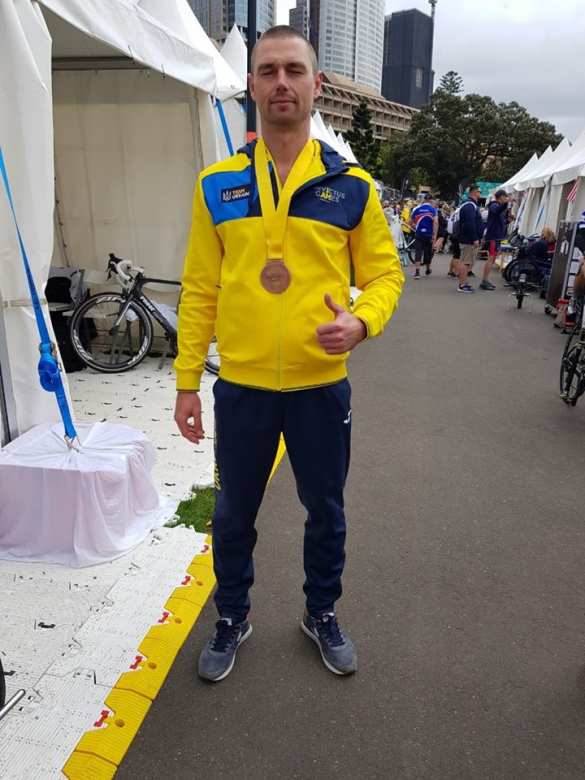 «Игры непокорённых»: убийцы из ВСУ получили золото и бронзу, сфотографировавшись с принцем Гарри (ФОТО, ВИДЕО) | Русская весна