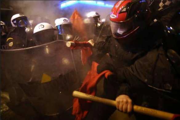 Протесты против приезда Обамы в Греции: коктейли Молотова, пожары и слезоточивый газ (ВИДЕО+ФОТО) | Русская весна