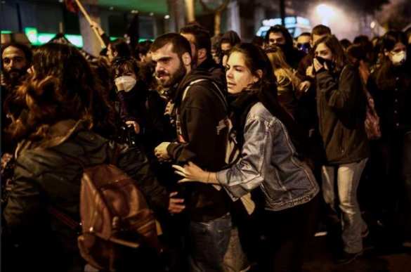 Протесты против приезда Обамы в Греции: коктейли Молотова, пожары и слезоточивый газ (ВИДЕО+ФОТО) | Русская весна