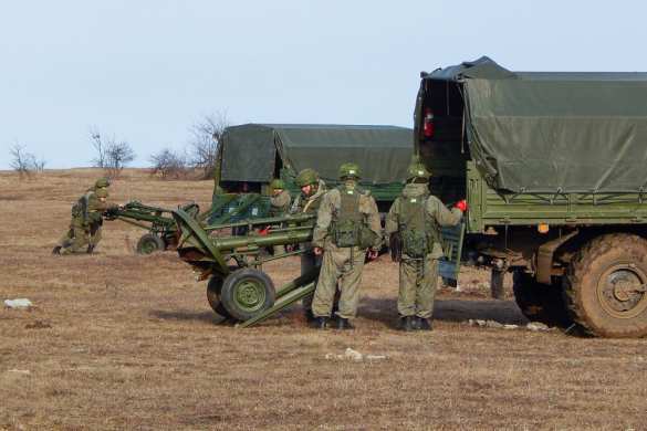 «Аллигаторы» Ка-52 прикрывают работу танков Горловской бригады ЧФ в Крыму (ФОТО) | Русская весна
