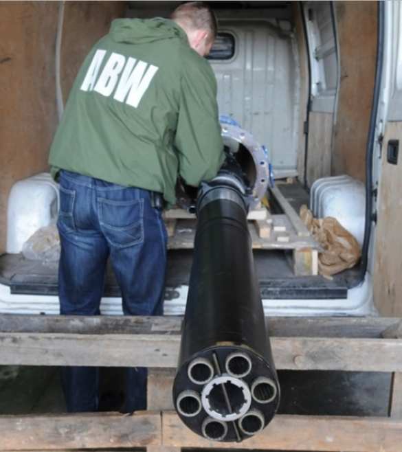 Украинки пытались ввезти в Польшу пушку (ФОТО) | Русская весна