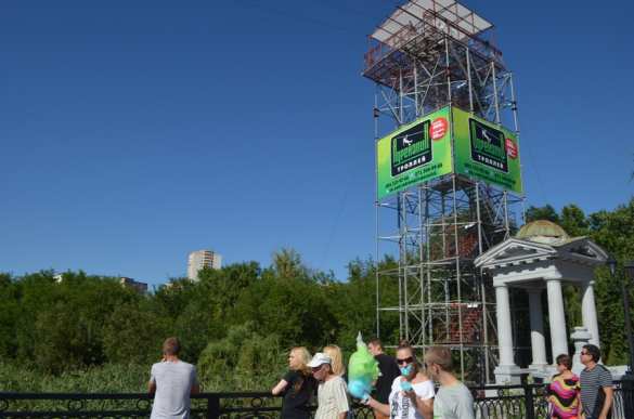 В Донецке запустили троллей (ФОТО) | Русская весна