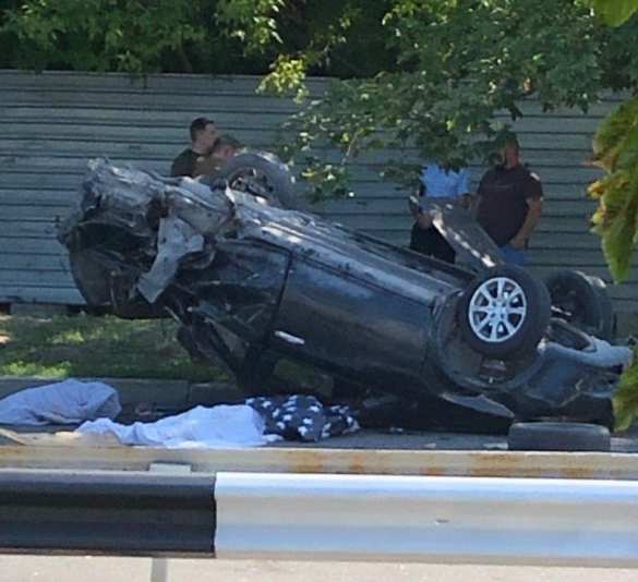 Страшное ДТП в Донецке: четверо погибших, среди них — дети (ФОТО, ВИДЕО) | Русская весна