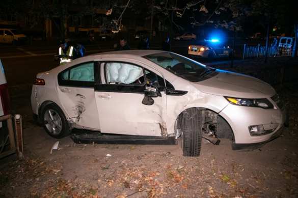 Ночные улицы Киева: Пьяный угонщик устроил с копами гонки (ФОТО, ВИДЕО) | Русская весна