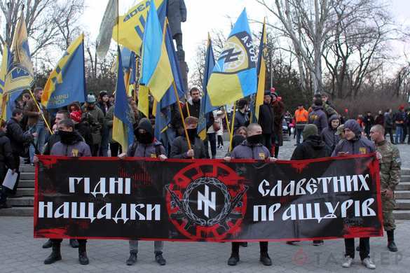 В Одессе прошло факельное шествие неонацистов «Азова» (ФОТО, ВИДЕО) | Русская весна