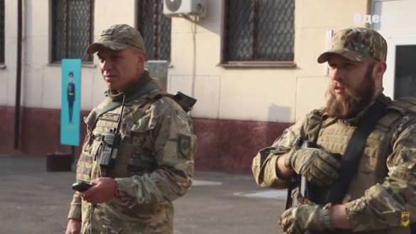Будни оккупации: неонацисты «Азова» показали, как будут «усмирять» Одессу (ФОТО, ВИДЕО) | Русская весна