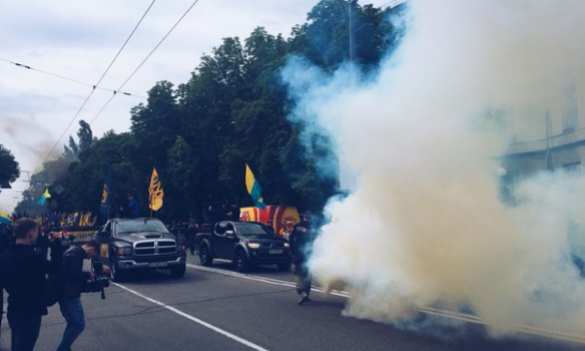 СРОЧНО: Неонацисты «Азова» блокируют Верховную раду. Смотрите и комментируйте с «Русской Весной» (ФОТО, ПРЯМАЯ ТРАНСЛЯЦИЯ) | Русская весна