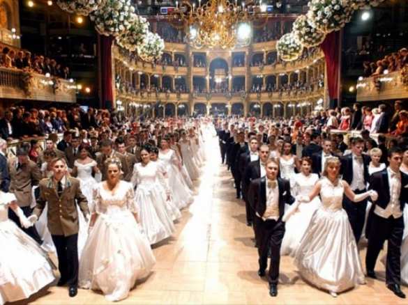 Самое время: Порошенко едет на Венский бал | Русская весна