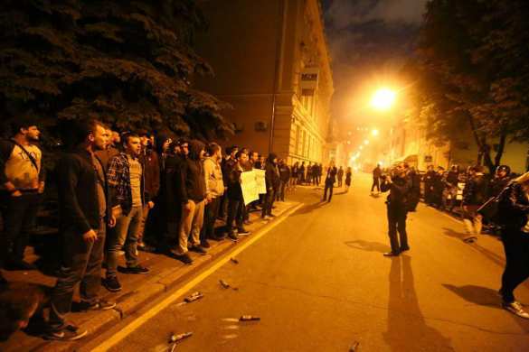 «Бандеровщина не пройдет», — митинг у здания посольства Украины в Москве (ФОТО, ВИДЕО) | Русская весна