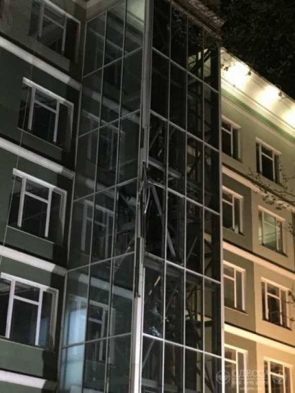 «АТО, да не то» — банк в Одессе обстреляли из гранатомета (+ФОТО, ВИДЕО, ОБНОВЛЕНО) | Русская весна