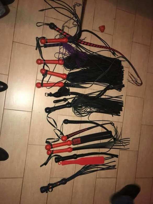 Арсенал плеток и наручников: во Львове обнаружили БДСМ-студию для любителей секс-извращений (ФОТО) | Русская весна