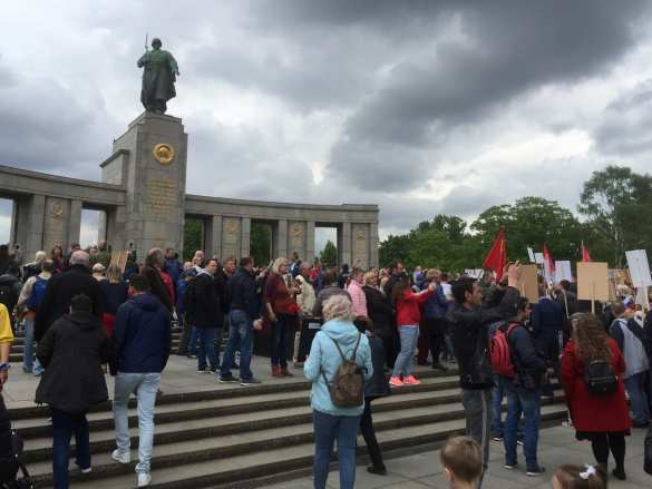 «Бессмертный полк» в Берлине: как это было (ФОТО, ВИДЕО) | Русская весна