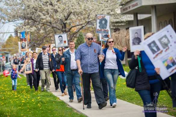 По улицам Торонто прошел многотысячный «Бессмертный полк» (ФОТОРЕПОРТАЖ) | Русская весна