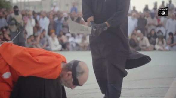 Сотни приехавших в Европу беженцев хранили в телефонах фото и видео с казнями (ФОТО) | Русская весна