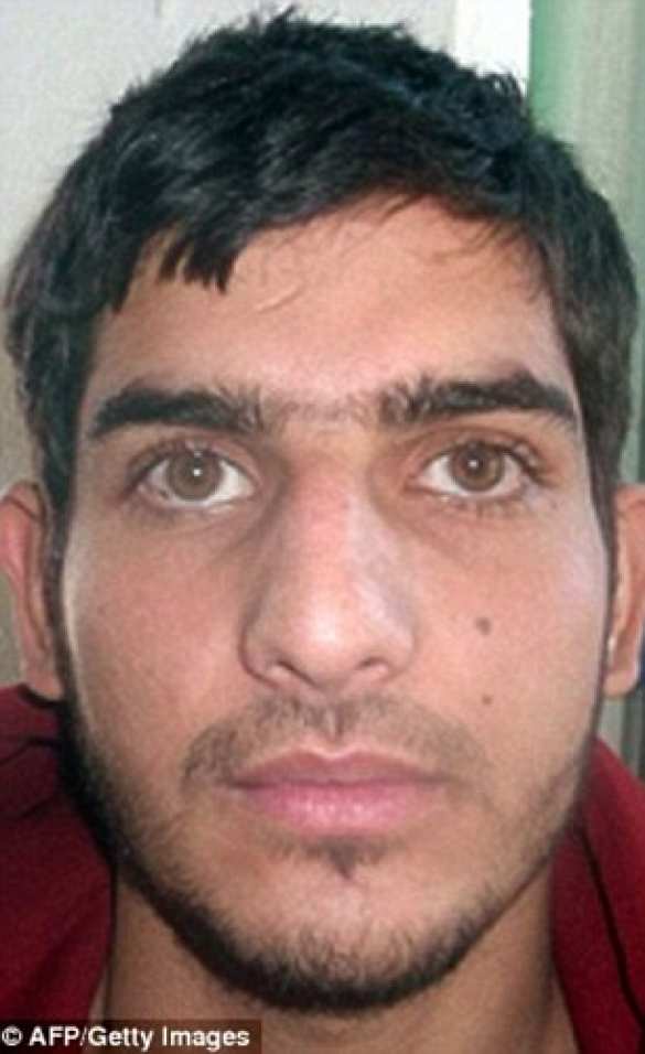 Сотни приехавших в Европу беженцев хранили в телефонах фото и видео с казнями (ФОТО) | Русская весна