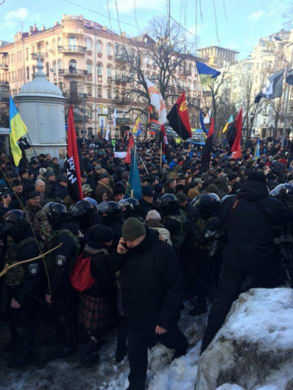 МОЛНИЯ: прямо у администрации Порошенко объявлен новый «Майдан» (+ФОТО) | Русская весна