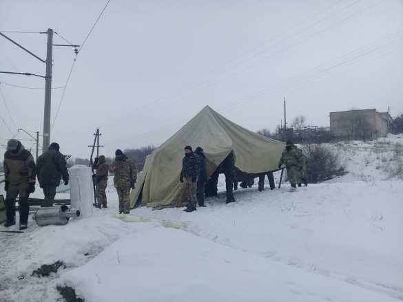 «Патриоты» перекрыли ж/д пути у оккупированного Артемовска (ФОТО) | Русская весна