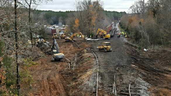 В США перевернулся поезд с сотней новых BMW (ФОТО, ВИДЕО) | Русская весна