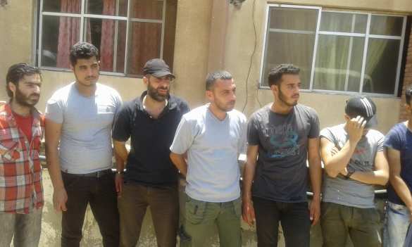 Российские офицеры помогли сирийским боевикам сложить оружие без кровопролития — репортаж РВ (ФОТО) | Русская весна