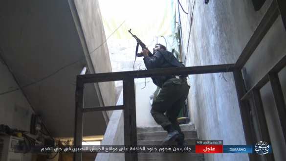 Жестокие бои под Дамаском: ИГИЛ атаковало боевиков оппозиции и Армию Сирии (ФОТО, ВИДЕО) | Русская весна