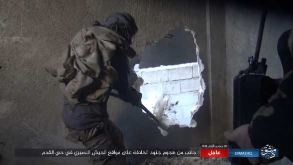 Жестокие бои под Дамаском: ИГИЛ атаковало боевиков оппозиции и Армию Сирии (ФОТО, ВИДЕО) | Русская весна