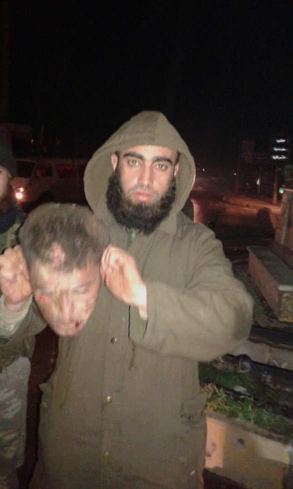 Боевики ССА взяли штурмом крепость ИГИЛ в Алеппо и отрезали головы террористам (ВИДЕО, ФОТО 18+) | Русская весна