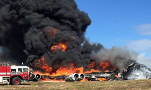 Американский бомбардировщик разбился на острове в Тихом океане (ФОТО, ВИДЕО, КАРТА) | Русская весна