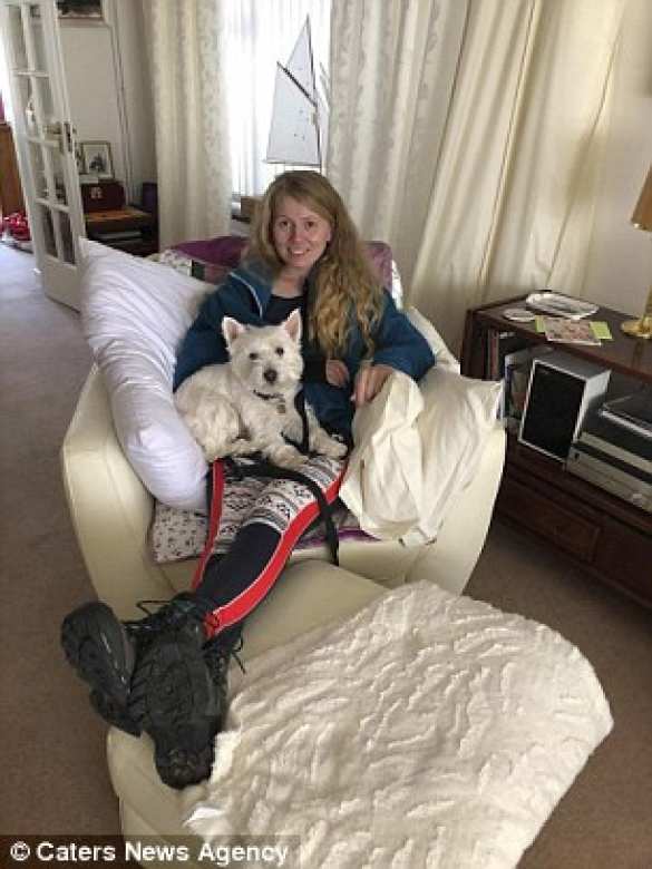 Ураган поднял туристов в двухтонном контейнере и пронёс 200 метров, чуть не убив их (ФОТО) | Русская весна