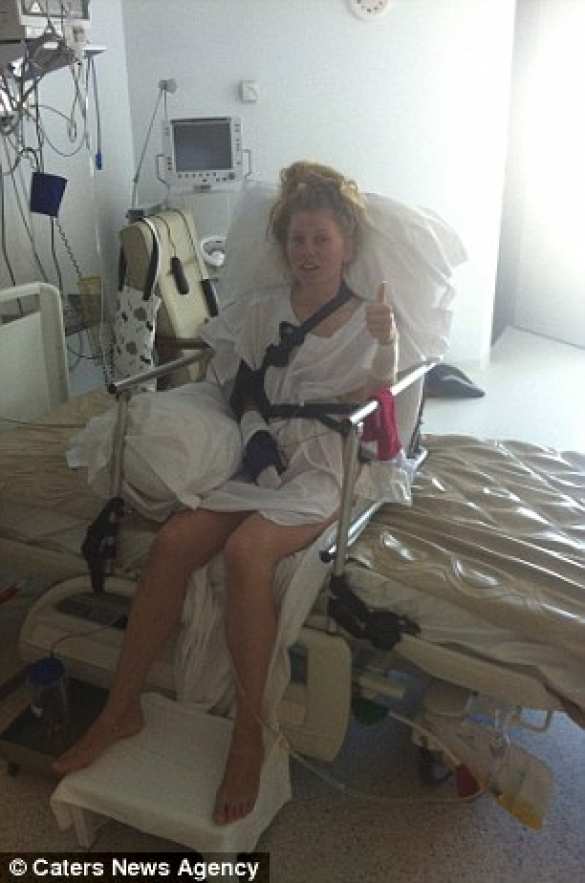 Ураган поднял туристов в двухтонном контейнере и пронёс 200 метров, чуть не убив их (ФОТО) | Русская весна