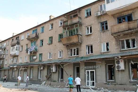 Ясиноватая, ДНР: 12 августа каратели снова наносили удары по жилым кварталам (фото, видео) | Русская весна