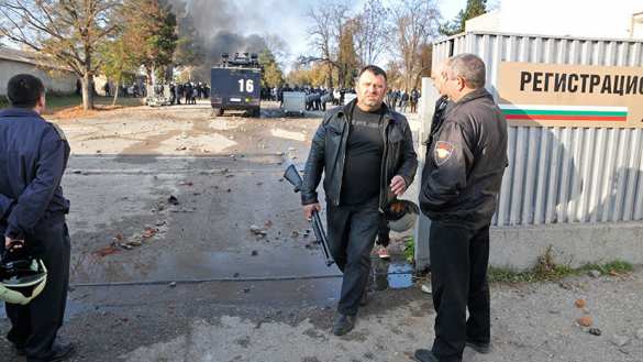 Бунт мигрантов в Болгарии: «мирные врачи» закидали полицию камнями (ФОТО, ВИДЕО) | Русская весна