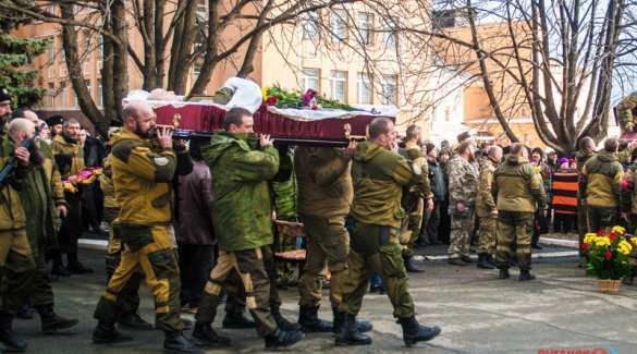 Памяти Героя Новороссии: церемония прощания с атаманом Дремовым в Стаханове (ФОТО, ВИДЕО) | Русская весна