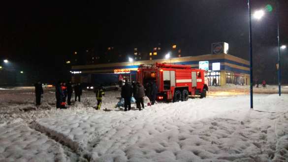 Це Европа: В Черкассах третий день нет воды, жители топят снег в ваннах (ФОТО) | Русская весна