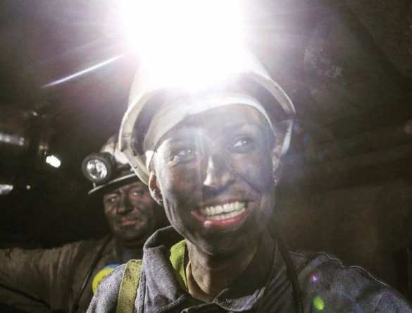 Российская звезда добыла 50 кг угля на шахте в Макеевке (ФОТО, ВИДЕО) | Русская весна