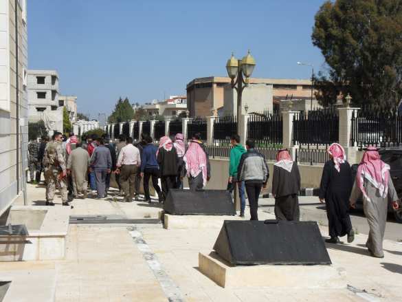 Сирийское примирение: экс-боевики подписывают соглашения о мире, а 1200 жителей покидают оккупированный бандитами город, — репортаж для «Русской Весны» (ФОТО) | Русская весна