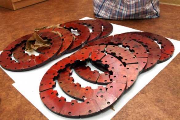 Российская таможня изъяла детали МиГ-21 у проводников поезда «Москва-Одесса» (ФОТО) | Русская весна