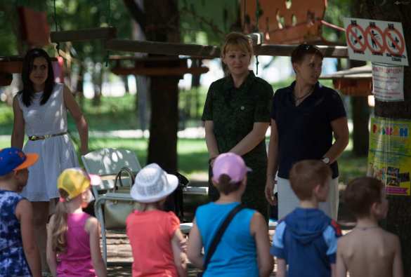 Командование ДНР организовало для детей военных развлекательную программу (ФОТО, ВИДЕО) | Русская весна