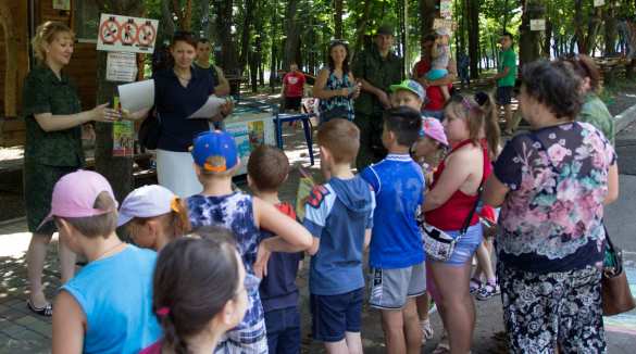 Командование ДНР организовало для детей военных развлекательную программу (ФОТО, ВИДЕО) | Русская весна