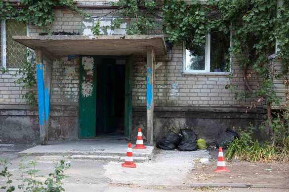 Типичная Украина: в Днепропетровске беременной женщине в окно бросили гранату (ФОТО) | Русская весна