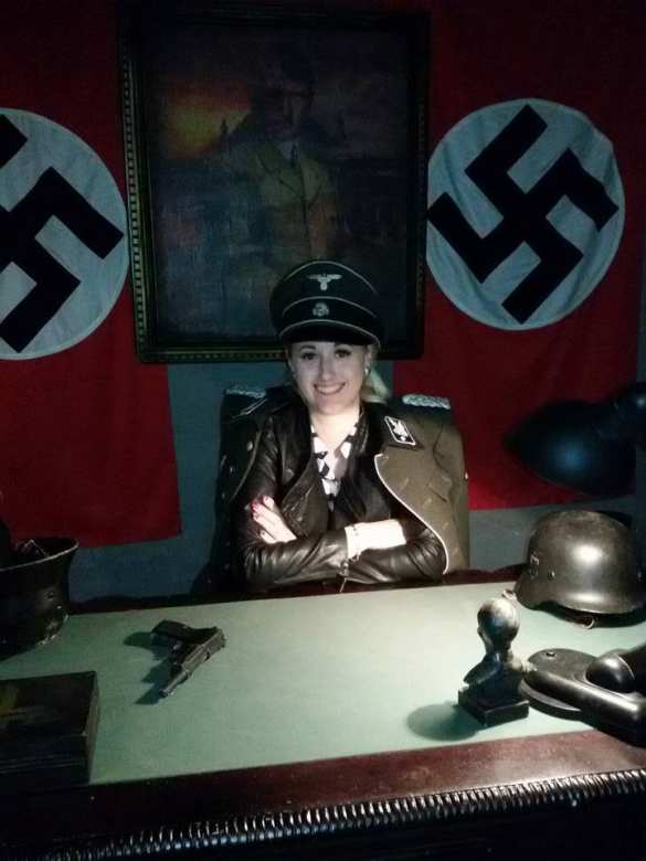 Селфи с Гитлером: дочка украинского депутата показала снимки из «Бункера фюрера» (ФОТО) | Русская весна