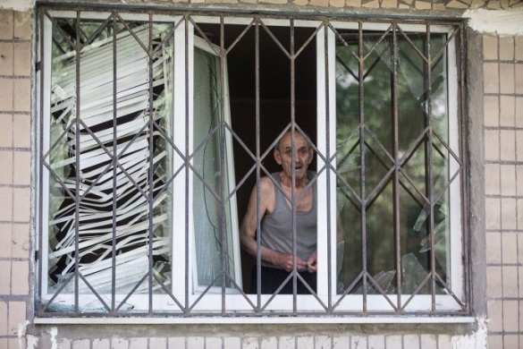 Ночные обстрелы Донецка и Луганска привели к очередным жертвам и разрушениям | Русская весна