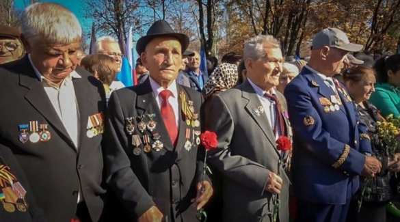 В Киеве рушат, в Донецке ставят: память маршала-освободителя увековечена в ДНР (ФОТО, ВИДЕО) | Русская весна
