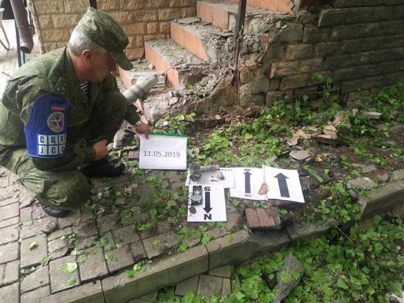 Обстрелом ВСУ в Донецке повреждён дом (+ФОТО) | Русская весна