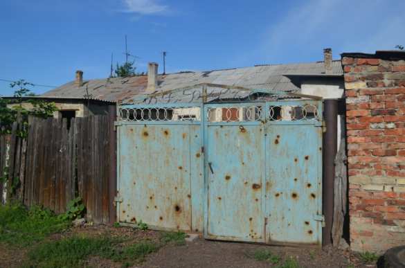 «Скоро пять часов, начнут стрелять» — репортаж из прифронтового поселка Трудовские (ФОТОЛЕНТА) | Русская весна